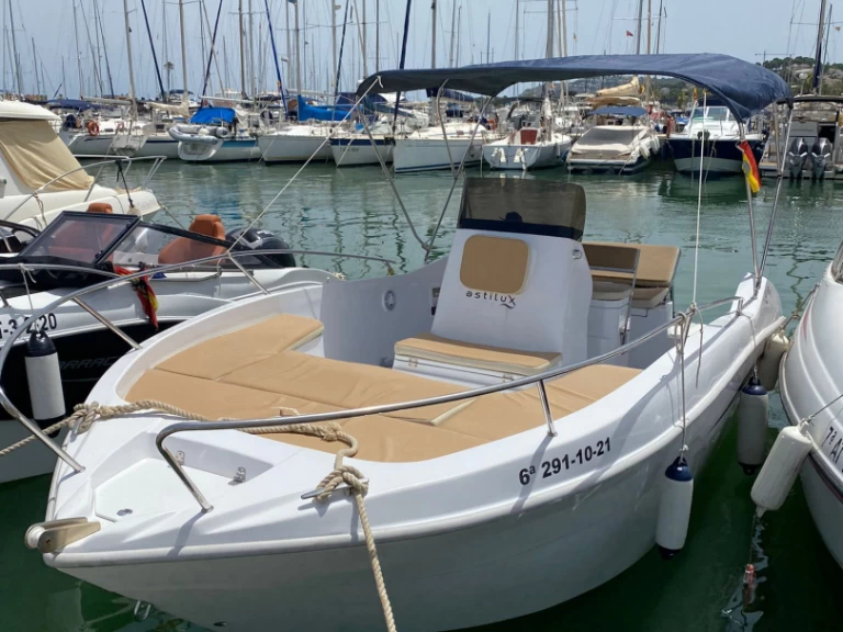 Motorboat hire in Valencia - Astilux Ax-600 Open