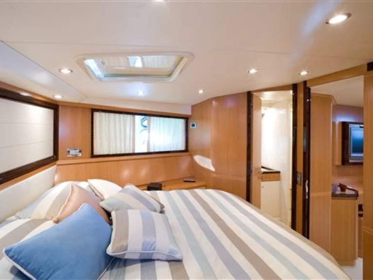 Luxury Yacht hire in Marina di Portisco - Cantieri di Sarnico, Italy  65