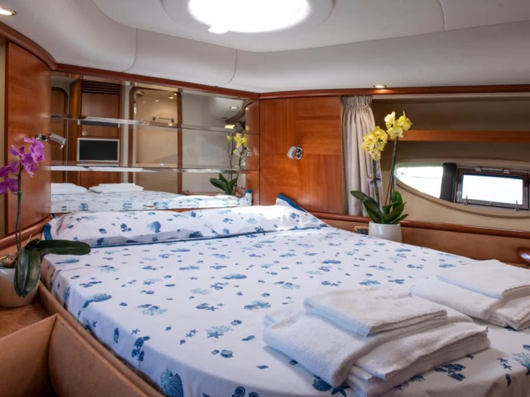 Azimut Azimut 62 Fly charter bareboat or skippered in  Porto Cervo