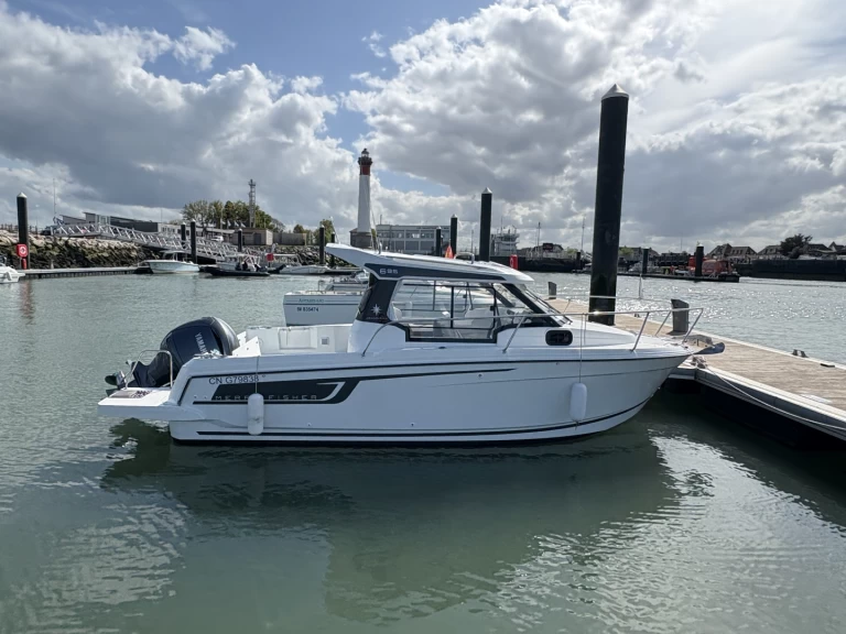 Hire a Jeanneau Merry Fisher 695 series2 Ouistreham