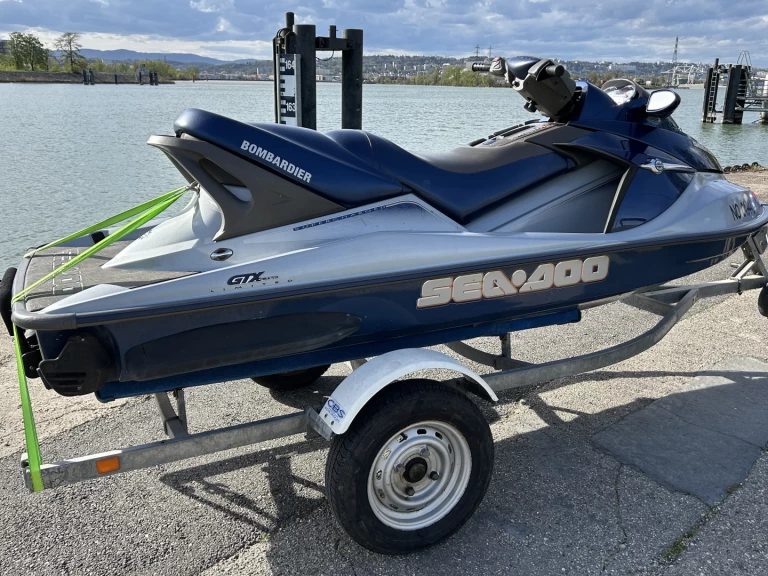 Yacht hire Belleville-en-Beaujolais cheap Gtx 4 tec limited