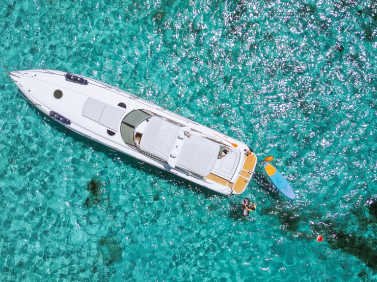 Charter a Sunseeker Superhawk 48 in Marina Botafoch on Samboat