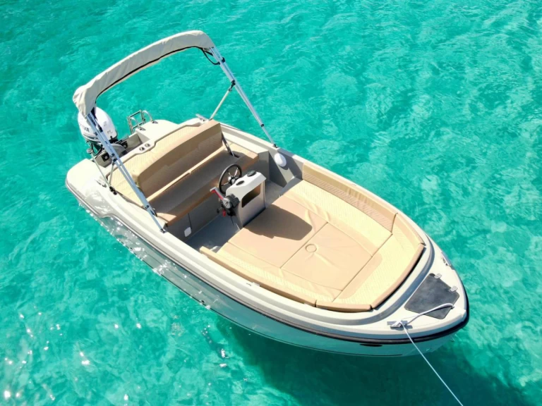 Charter a Remus 515 in Sant Antoni de Portmany on Samboat