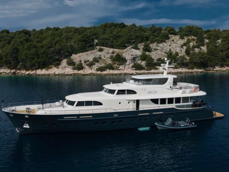 Hire Luxury Yacht with or without skipper  Custom Built Aluminum Cutter Šibenik