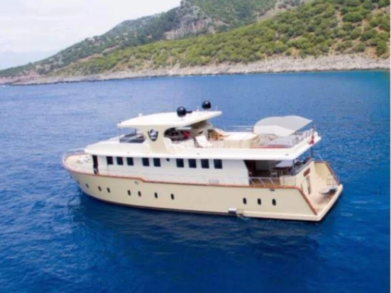 Other 4c22 charter bareboat or skippered in  Göcek