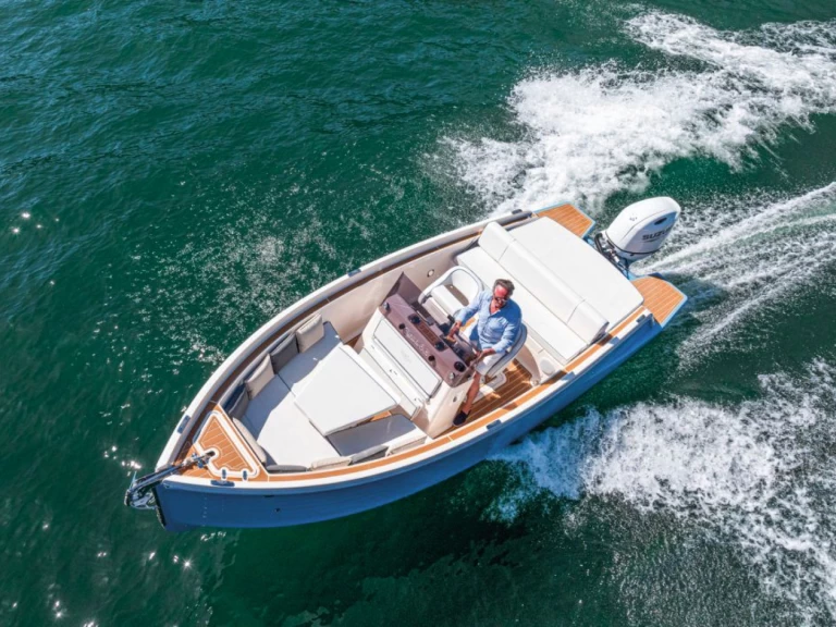 Hire a VERGA 1958 VERGA SESTANTE 6.8 Giardini-Naxos