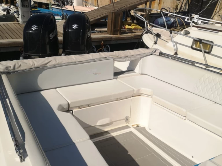 Hire RIB with or without skipper Sea prop Naples