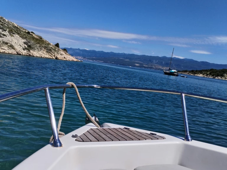 Hire Motorboat Aquamar with a boat licence
