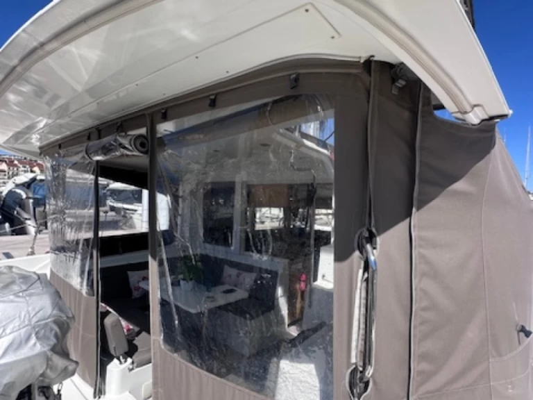 Hire a Lagoon Lagoon 39 Cannes