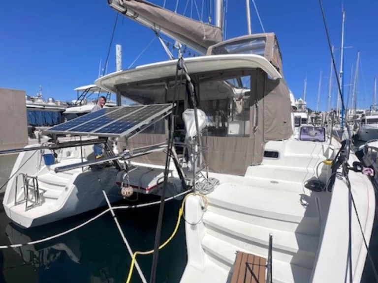 Yacht hire Cannes cheap Lagoon 39