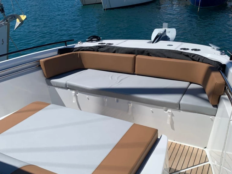 Hire Motorboat with or without skipper Bénéteau Cannes