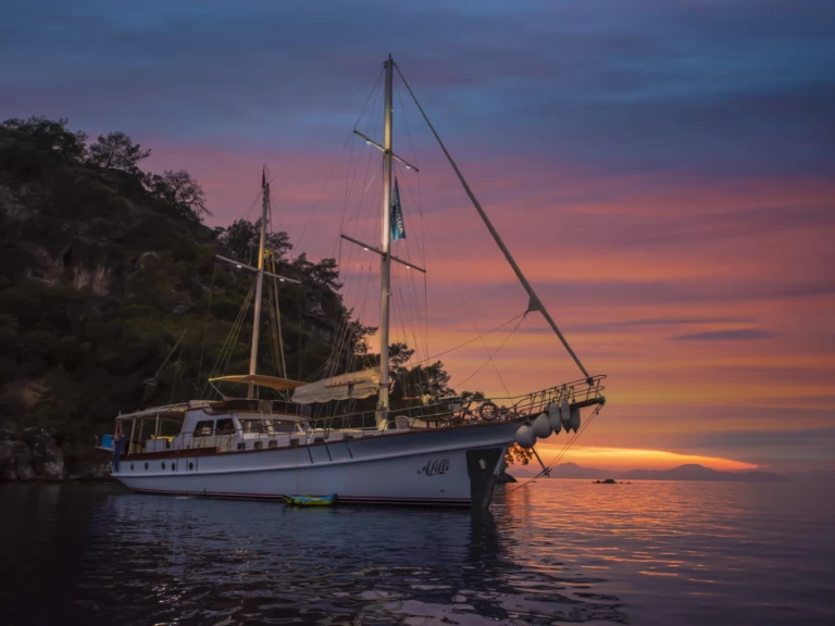 Hire Sailboat Custom Made with a boat licence