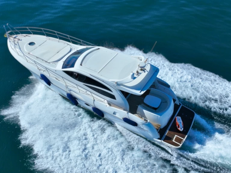 Yacht charter Port Grimaud - Innovazione e Progetti Alena 48 Hard Top on SamBoat