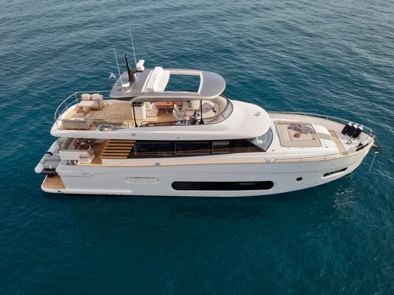 Luxury Yacht hire in Podstrana - Azimut Azimut Magellano 66