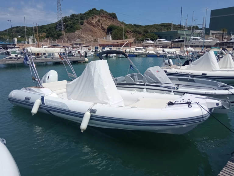 RIB to hire Mahón at the best price