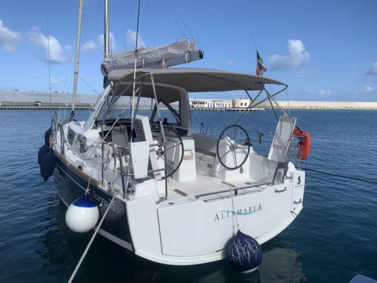 Bénéteau Oceanis 35.1 charter bareboat or skippered in  Palermo