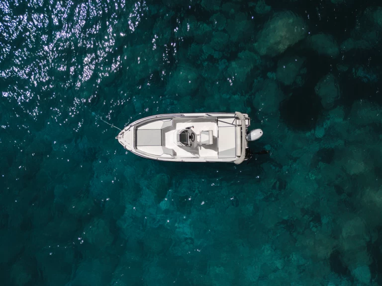 Motorboat hire in Palaiokastrítsa - Trimarchi Nica