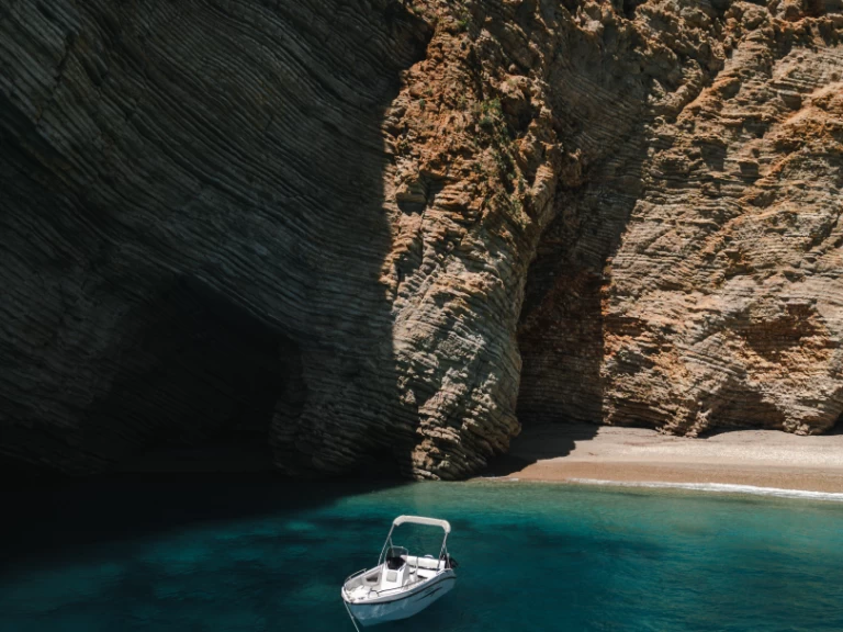 Hire Motorboat with or without skipper Trimarchi Palaiokastrítsa