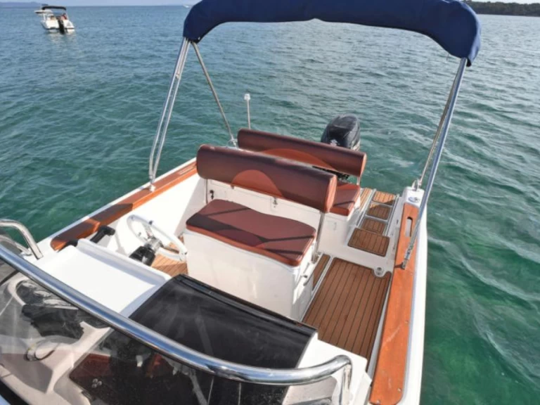 Yacht hire Catania cheap SPORT INFINITY 21