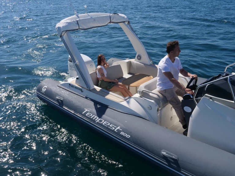 Yacht charter Roses - Capelli Tempest 800 on SamBoat