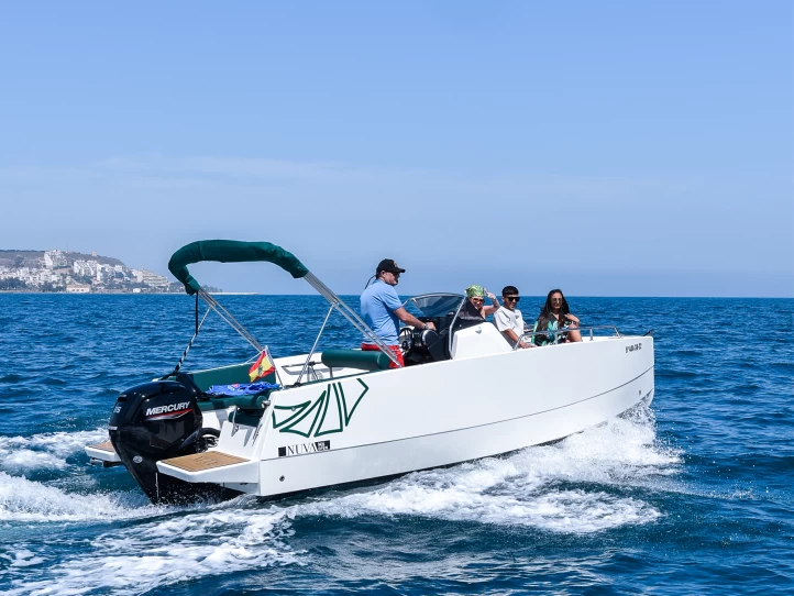 Charter a Nuva Nuva M6 Open in Alicante on Samboat