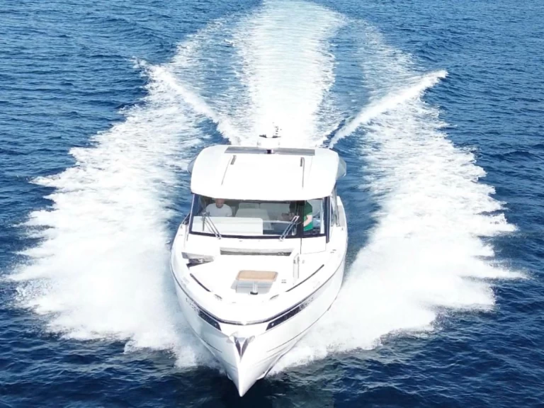 Motorboat hire in Athens - Saxdor Saxdor 400 GTO