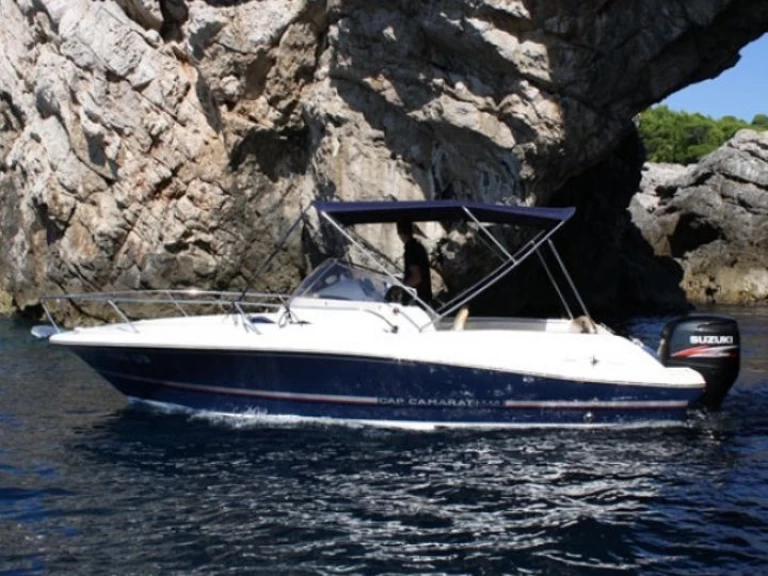 Yacht hire Empuriabrava cheap Cap Camarat 7.15 WA