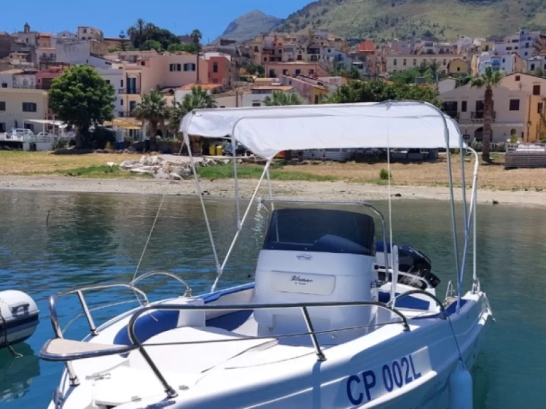 Motorboat to hire Castellammare del Golfo at the best price