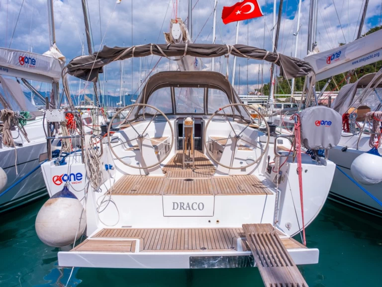 Yacht hire Fethiye cheap Hanse 445