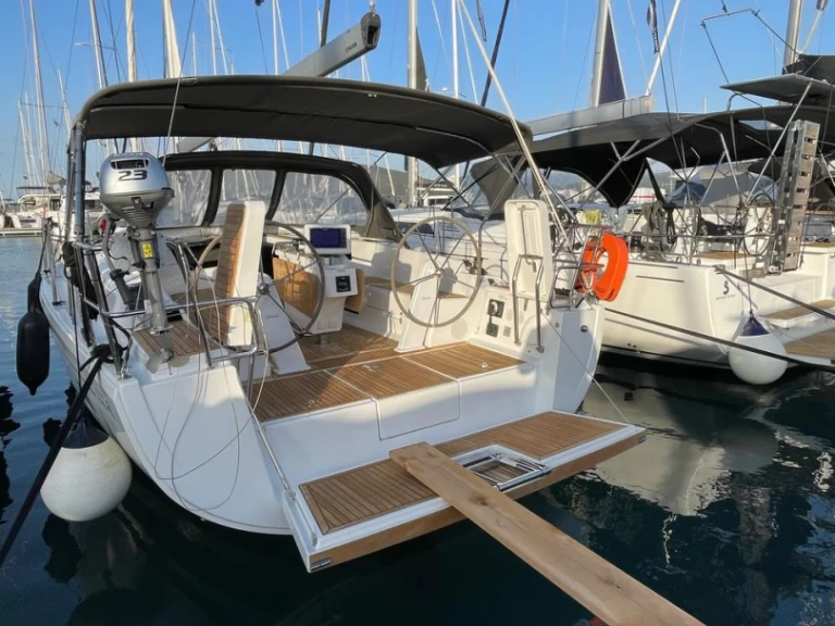 Hire Sailboat with or without skipper Hanse Lefkáda