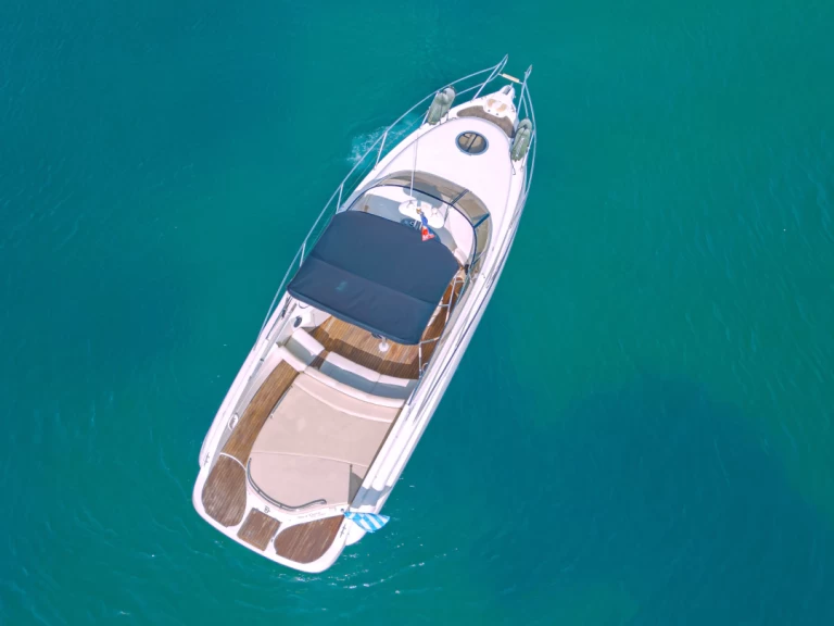 Cranchi CSL 28 charter bareboat or skippered in  Chaniá