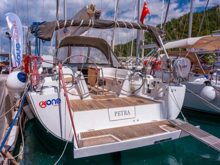 Hire Sailboat Hanse with a boat licence