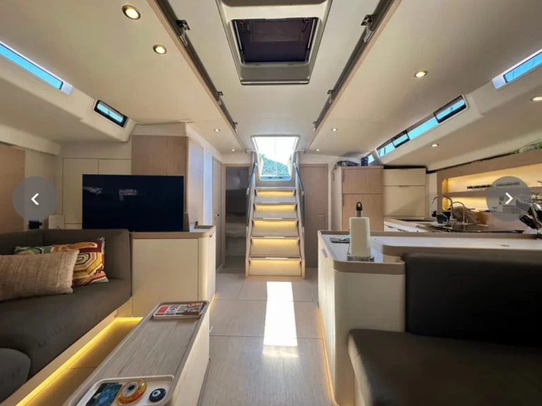 Yacht charter Cugnana Verde - Bénéteau First 53 on SamBoat