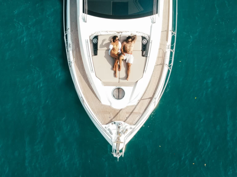 Charter a Cranchi Cranchi 58 Fly in Ao Po on Samboat