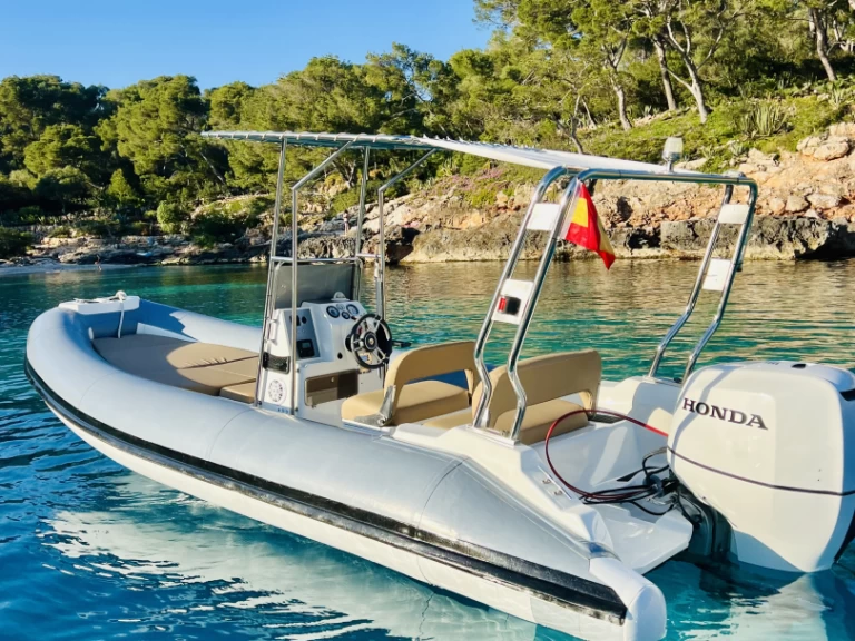 Hire RIB Selva with a boat licence