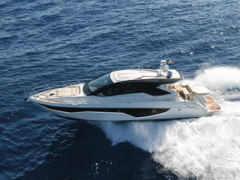 Luxury Yacht to hire Porto Cervo at the best price