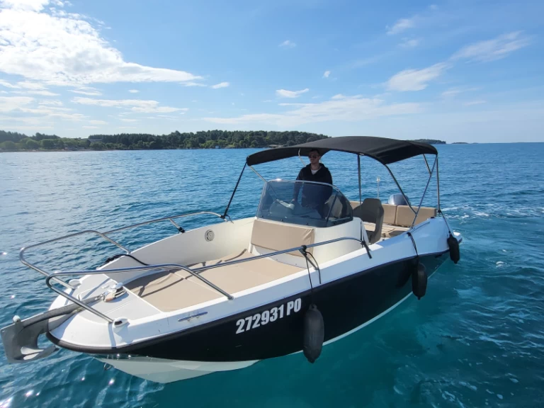 Motorboat to hire Rovinj at the best price