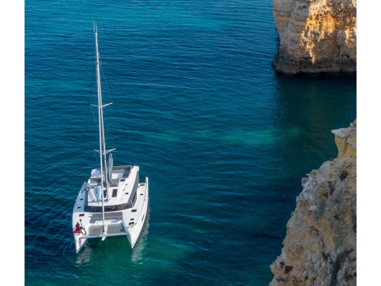Charter a Fountaine Pajot Elba 45 in Pula on Samboat