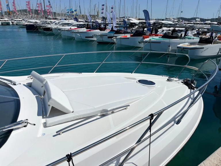 Hire a Sessa Marine Sessa C38 Seget Donji
