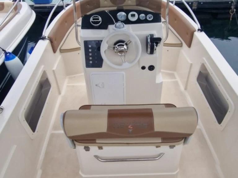 Yacht charter Palermo - Trimarchi 57 S on SamBoat