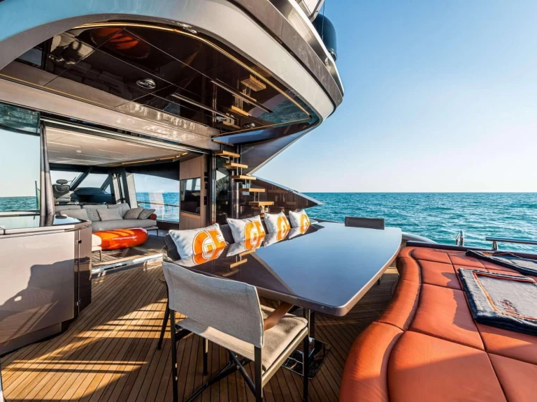 Yacht hire Poltu Quatu cheap 83ft