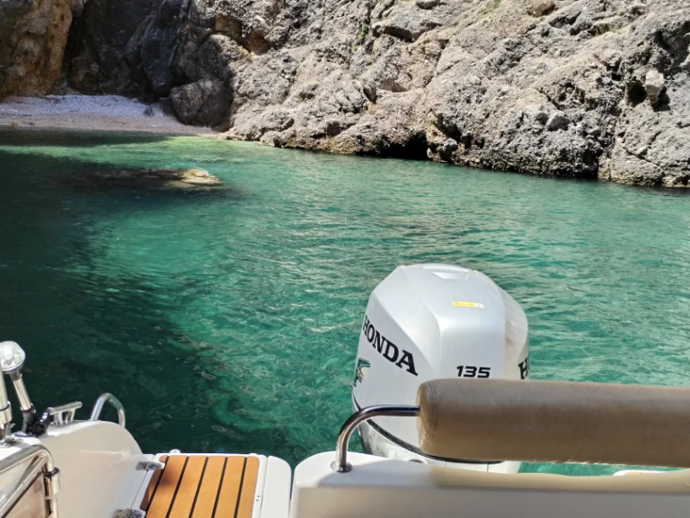 Yacht charter Vrbnik - Atlantic Marine Suncruiser 570 on SamBoat