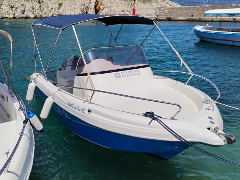 Motorboat hire in Vrbnik - Atlantic Marine Suncruiser 570