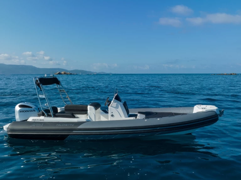 Motorboat to hire Porto Pollo at the best price