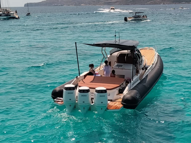 Motorboat hire in Valletta - Nuova Nuova Jolly Prince 38 Sport Cabin