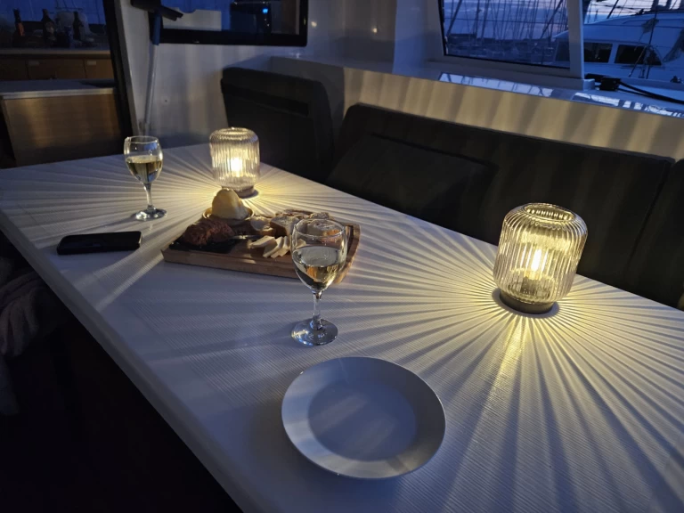 Yacht charter Punat - Nautitech Nautitech 40 on SamBoat