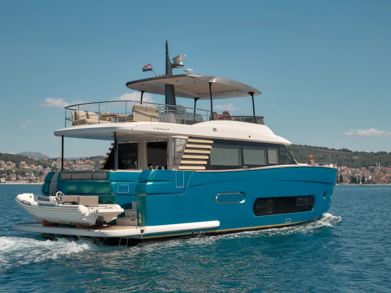 Yacht charter Seget Donji - Azimut Azimut Magellano 66 on SamBoat