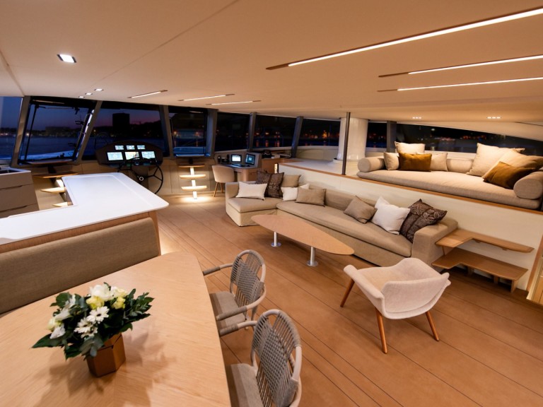 Hire Catamaran  with a boat licence