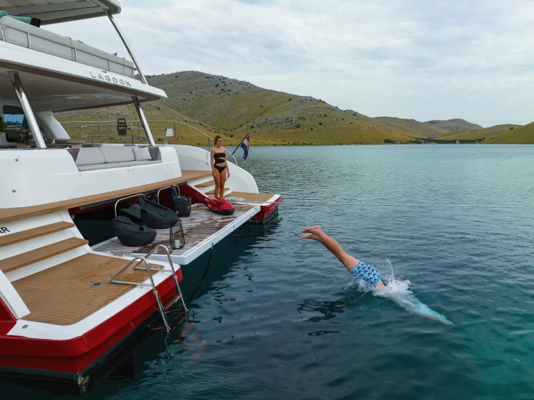 Hire a Lagoon Lagoon Sixty 7 Split