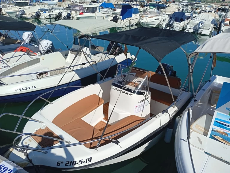 Yacht charter Benalmádena - Mareti 450 open on SamBoat